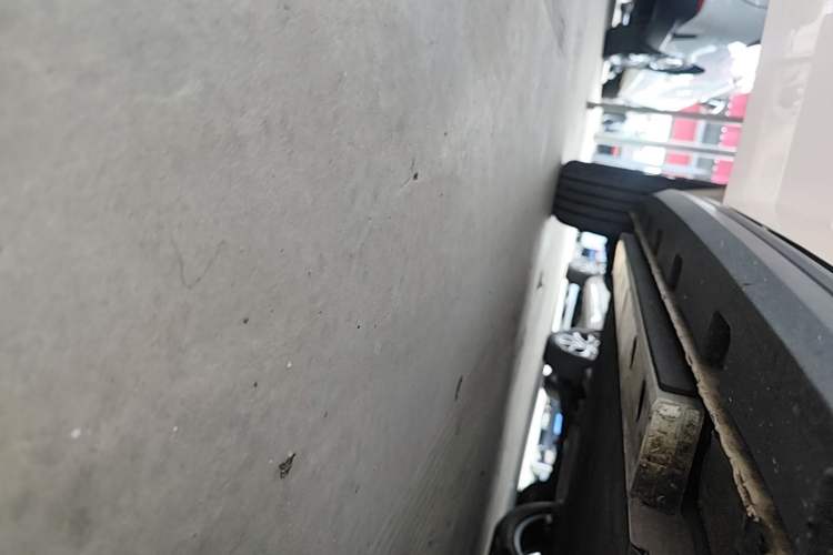 Used ORA Good Cat 2025 Model, 430 km Luxury Version Right Side Sill