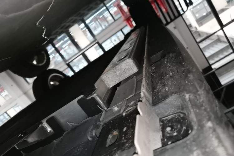 Used ORA Good Cat 2025 Model, 430 km Prestige Version Right Side Sill