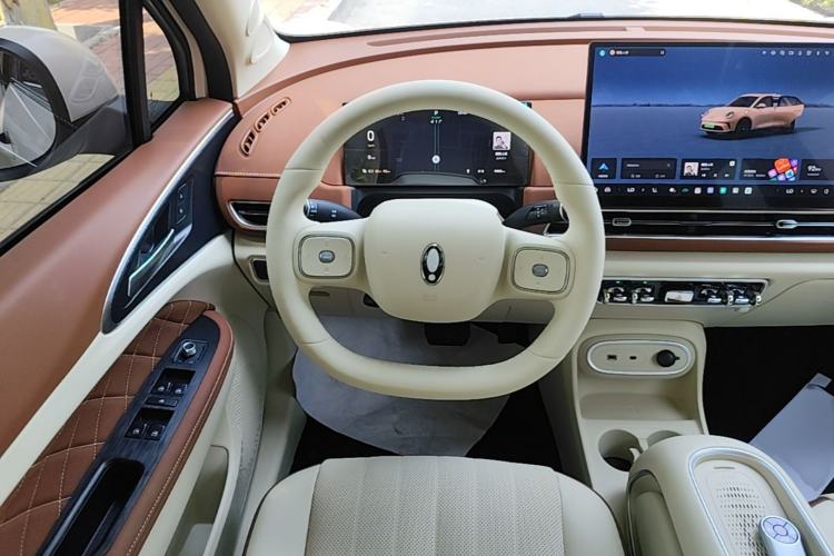 Used ORA Good Cat 2025 Model, 430 km Luxury Version Steering Wheel