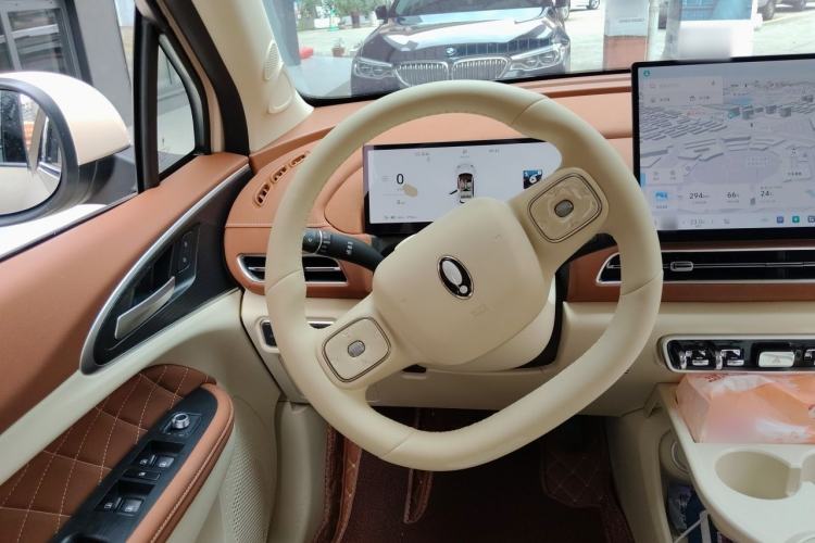 Used ORA Good Cat 2025 Model, 430 km Prestige Version Steering Wheel