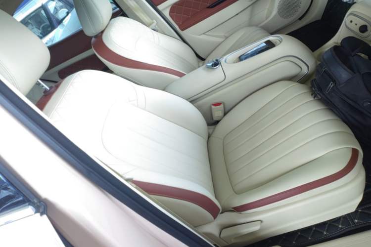 Used ORA Good Cat 2025 Model, 430 km Luxury Version Right Front Seat