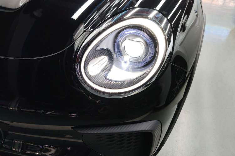 Used ORA Good Cat GT 2023 Mulan Edition 401km Prestige Version Left Front Headlight