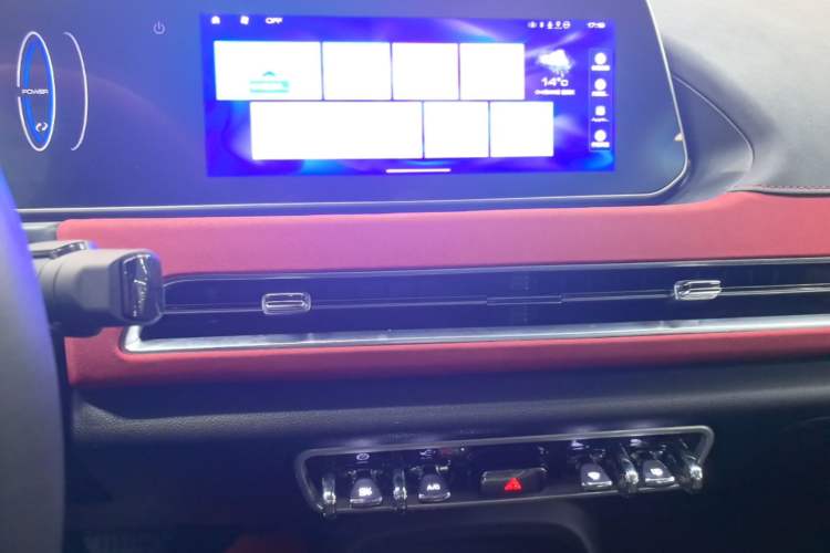 Used ORA Good Cat GT 2022 Mulan Edition 480km Long-Range续航 Audio And AC Panel