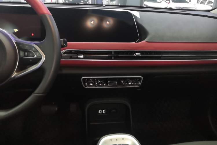 Used ORA Good Cat GT 2022 Mulan Edition 480km Long-Range续航 Audio And AC Panel