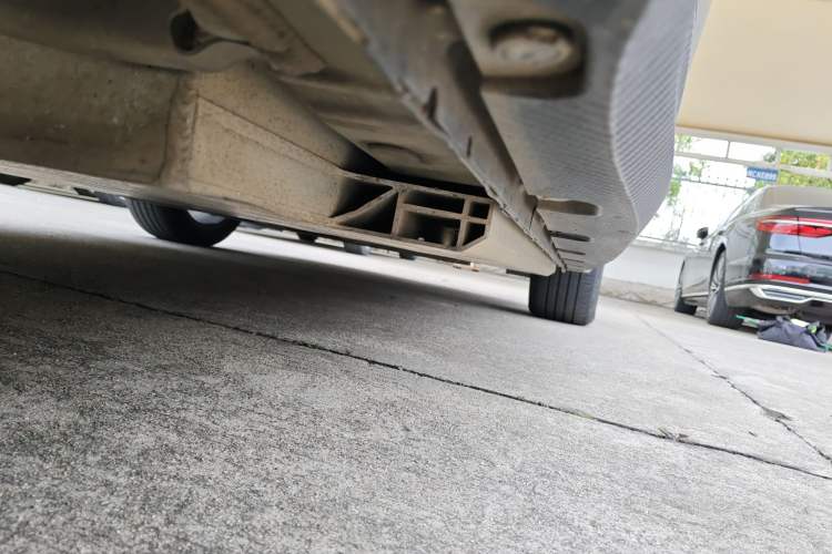 Used ORA Good Cat GT 2022 Mulan Edition 480km Long-Range续航 Chassis Rear Right