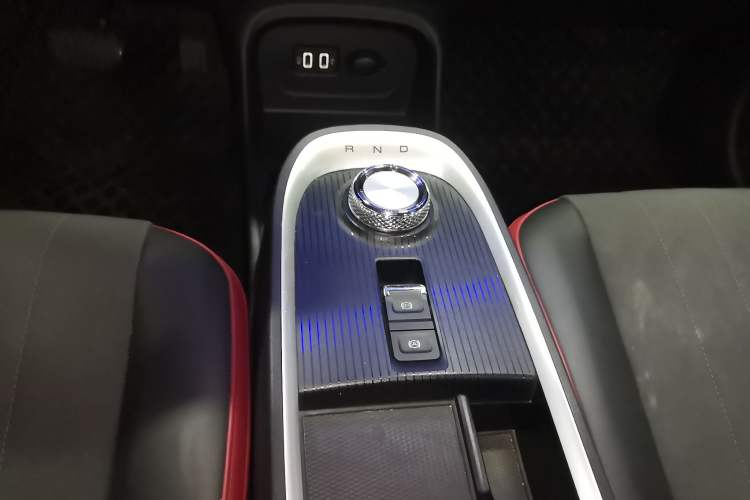Used ORA Good Cat GT 2022 Mulan Edition 480km Long-Range续航 Gear Lever