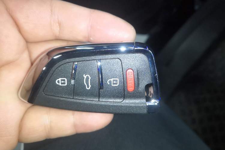 Used ORA Good Cat GT 2022 Mulan Edition 480km Long-Range续航 Interior 1