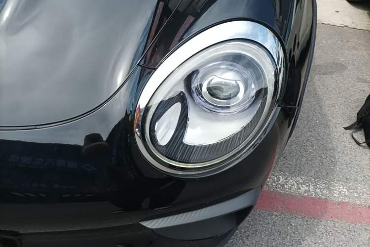 Used ORA Good Cat GT 2022 Mulan Edition 401 km Standard Range Left Front Headlight