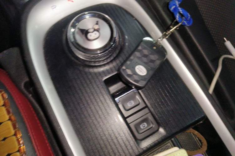 Used ORA Good Cat GT 2022 Mulan Edition 401 km Standard Range Vehicle Key