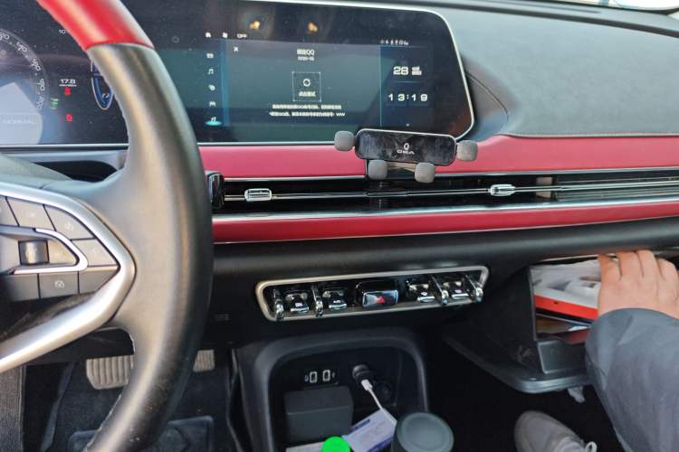 Used ORA Good Cat GT 2022 Mulan Edition 480km Long-Range续航 Audio And AC Panel