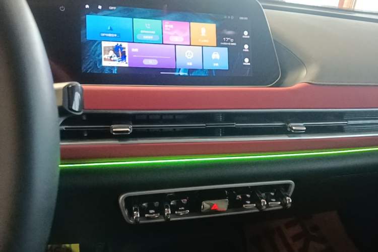 Used ORA Good Cat GT 2022 Mulan Edition 480km Long-Range续航 Audio And AC Panel