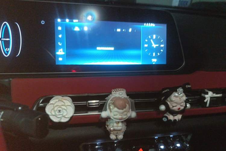 Used ORA Good Cat GT 2022 Mulan Edition 401 km Standard Range Audio And AC Panel