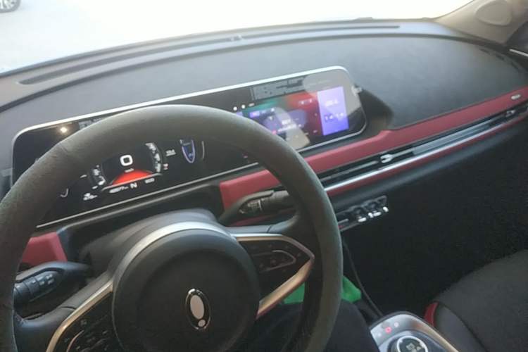 Used ORA Good Cat GT 2022 Mulan Edition 480km Long-Range续航 Center Console