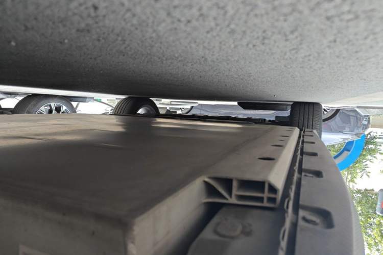 Used ORA Good Cat GT 2022 Mulan Edition 480km Long-Range续航 Chassis Rear Left