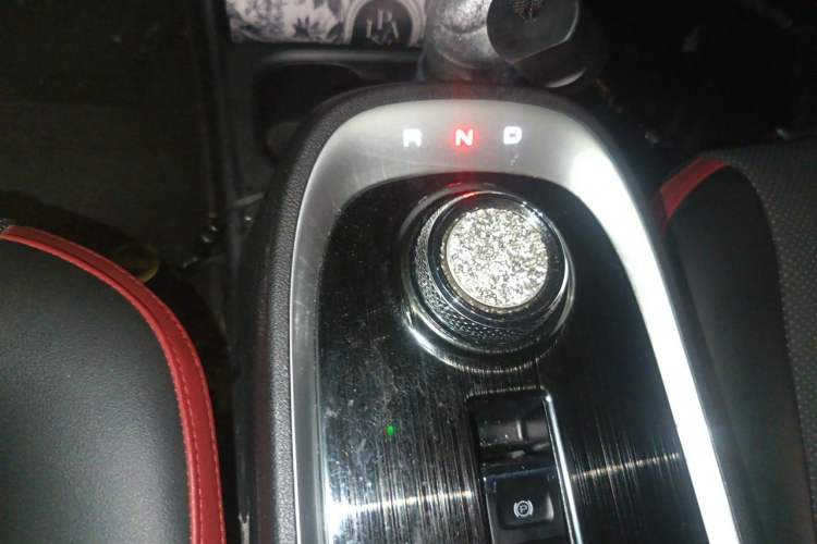 Used ORA Good Cat GT 2022 Mulan Edition 401 km Standard Range Gear Lever