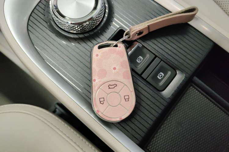 Used ORA Good Cat GT 2022 Mulan Edition 401 km Standard Range Interior 1
