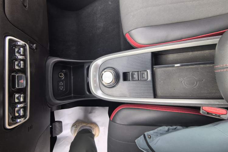 Used ORA Good Cat GT 2022 Mulan Edition 480km Long-Range续航 Interior 7