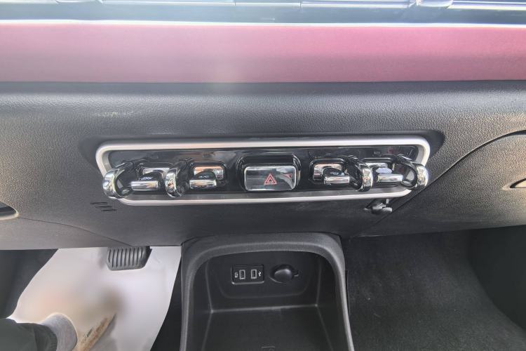 Used ORA Good Cat GT 2022 Mulan Edition 480km Long-Range续航 Interior 8