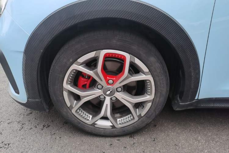 Used ORA Good Cat GT 2022 Mulan Edition 480km Long-Range续航 Left Front Wheel Hub