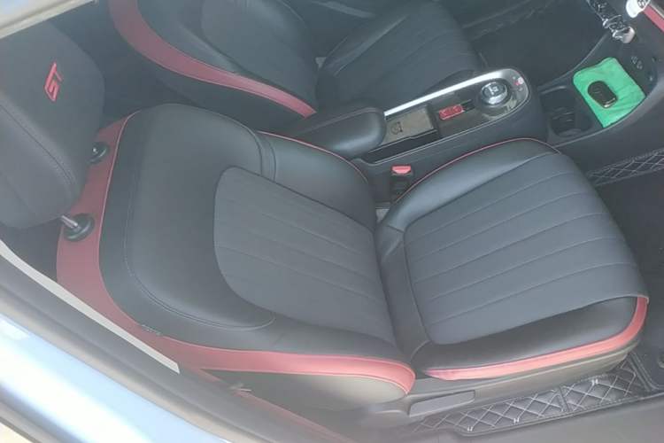Used ORA Good Cat GT 2022 Mulan Edition 480km Long-Range续航 Right Front Seat