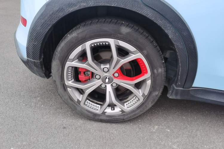 Used ORA Good Cat GT 2022 Mulan Edition 480km Long-Range续航 Right Rear Wheel Hub