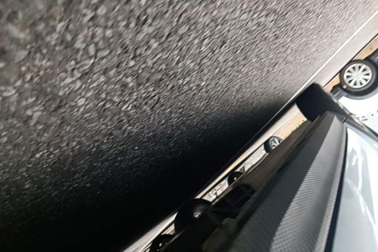 Used ORA Good Cat GT 2022 Mulan Edition 480km Long-Range续航 Right Side Sill