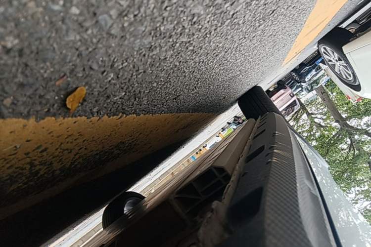 Used ORA Good Cat GT 2022 Mulan Edition 480km Long-Range续航 Right Side Sill