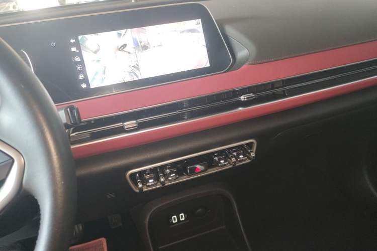 Used ORA Good Cat GT 2022 Mulan Edition 480km Long-Range续航 Audio And AC Panel