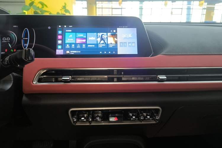 Used ORA Good Cat GT 2022 Mulan Edition 480km Long-Range续航 Audio And AC Panel