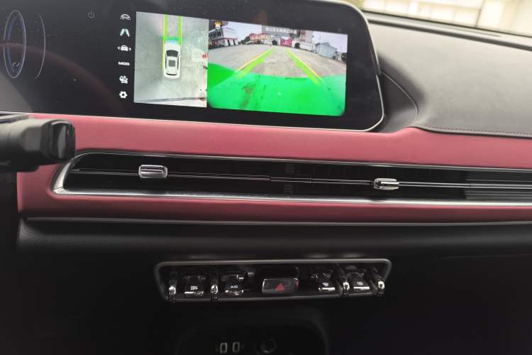 Used ORA Good Cat GT 2022 Mulan Edition 480km Long-Range续航 Audio And AC Panel