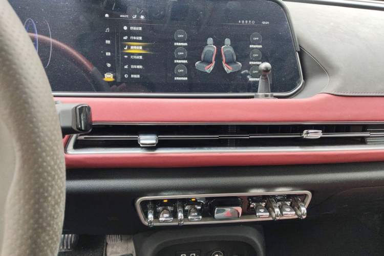 Used ORA Good Cat GT 2022 Mulan Edition 480km Long-Range续航 Audio And AC Panel