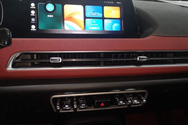Used ORA Good Cat GT 2022 Mulan Edition 480km Long-Range续航 Audio And AC Panel