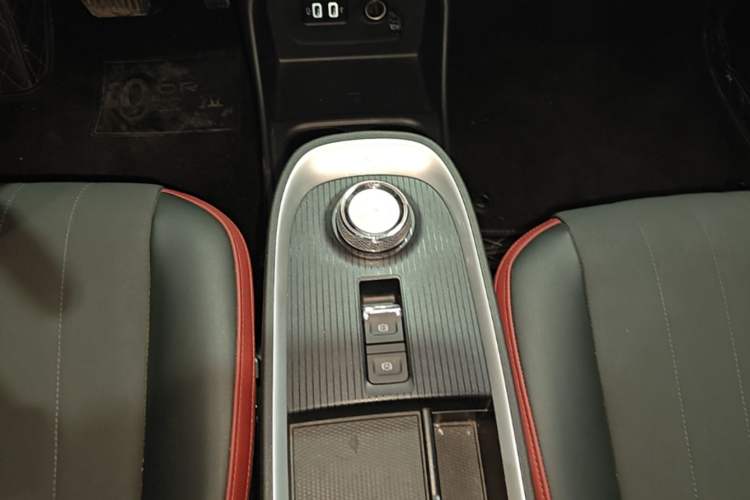 Used ORA Good Cat GT 2022 Mulan Edition 480km Long-Range续航 Gear Lever