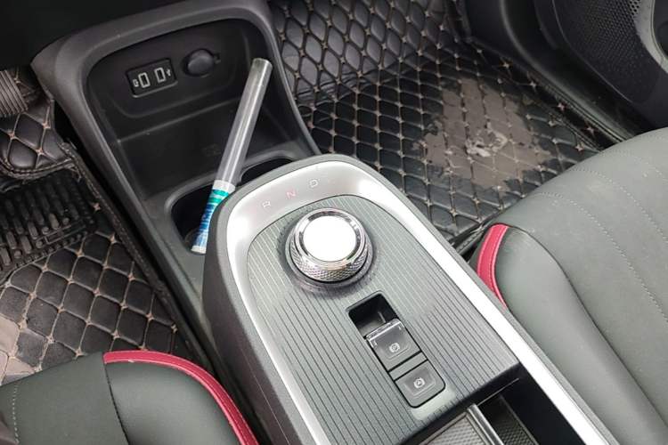 Used ORA Good Cat GT 2022 Mulan Edition 480km Long-Range续航 Gear Lever
