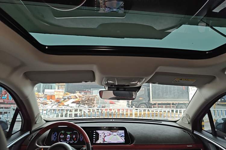 Used ORA Good Cat GT 2022 Mulan Edition 480km Long-Range续航 Headliner