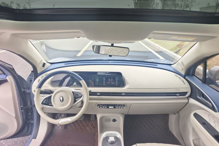 Used ORA Good Cat GT 2022 Mulan Edition 401 km Standard Range Interior 2