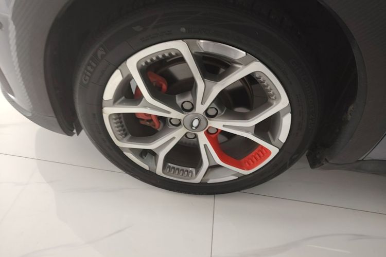 Used ORA Good Cat GT 2022 Mulan Edition 480km Long-Range续航 Left Front Wheel Hub