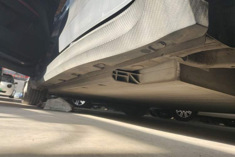 Used ORA Good Cat GT 2022 Mulan Edition 480km Long-Range续航 Left Side Sill