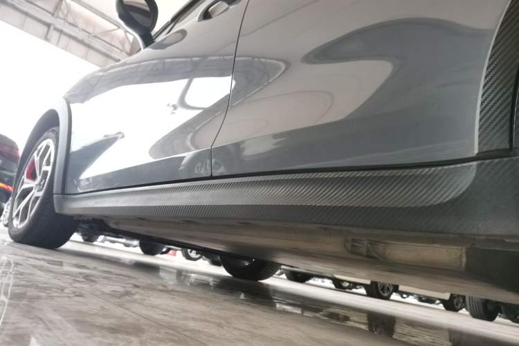 Used ORA Good Cat GT 2022 Mulan Edition 480km Long-Range续航 Left Side Sill