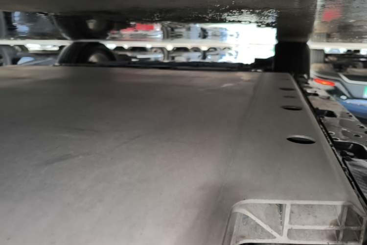 Used ORA Good Cat GT 2022 Mulan Edition 480km Long-Range续航 Left Side Sill