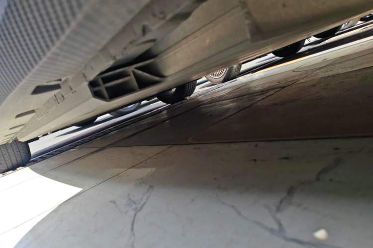 Used ORA Good Cat GT 2022 Mulan Edition 480km Long-Range续航 Left Side Sill
