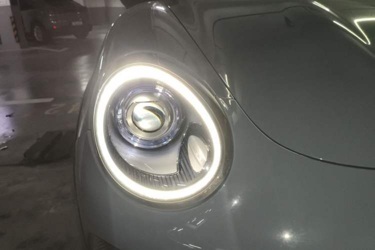 Used ORA Good Cat GT 2022 Mulan Edition 480km Long-Range续航 Right Front Headlight