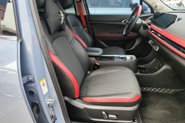 Used ORA Good Cat GT 2022 Mulan Edition 401 km Standard Range Right Front Seat