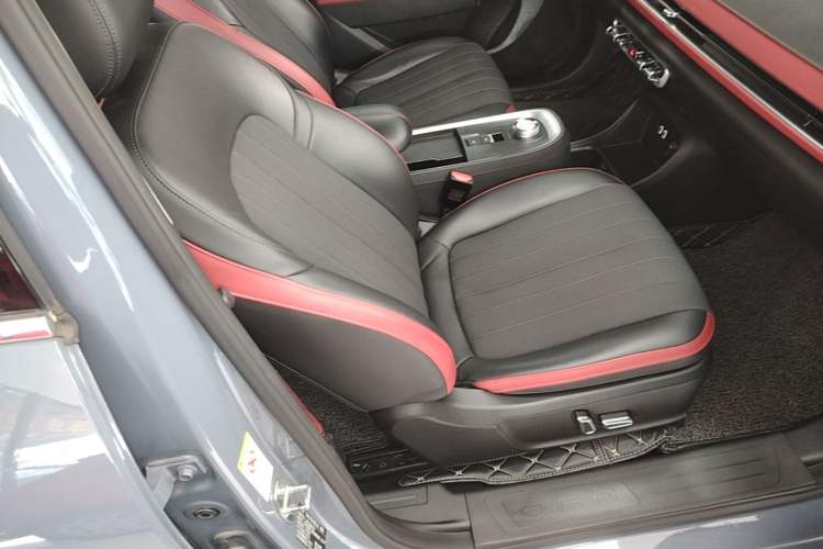 Used ORA Good Cat GT 2022 Mulan Edition 480km Long-Range续航 Right Front Seat