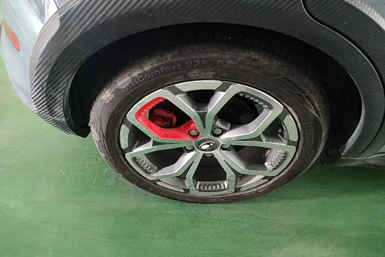 Used ORA Good Cat GT 2022 Mulan Edition 401 km Standard Range Right Rear Wheel Hub