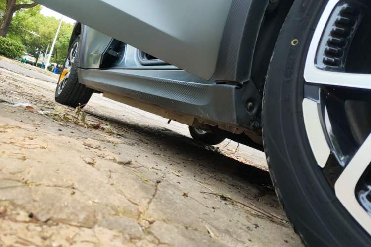 Used ORA Good Cat GT 2022 Mulan Edition 401 km Standard Range Right Side Sill