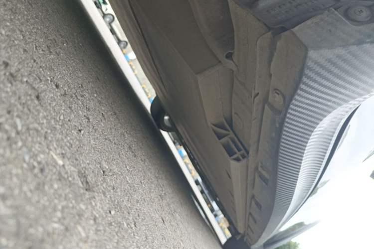 Used ORA Good Cat GT 2022 Mulan Edition 480km Long-Range续航 Right Side Sill