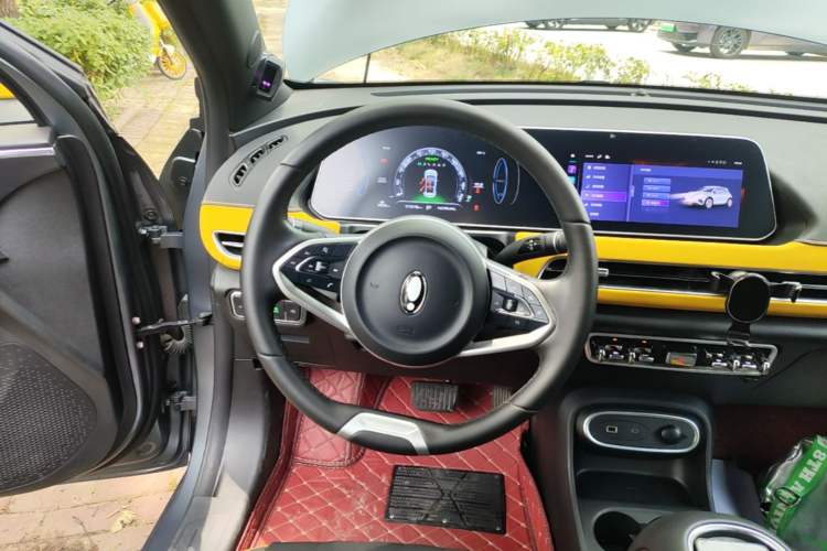 Used ORA Good Cat GT 2022 Mulan Edition 401 km Standard Range Steering Wheel