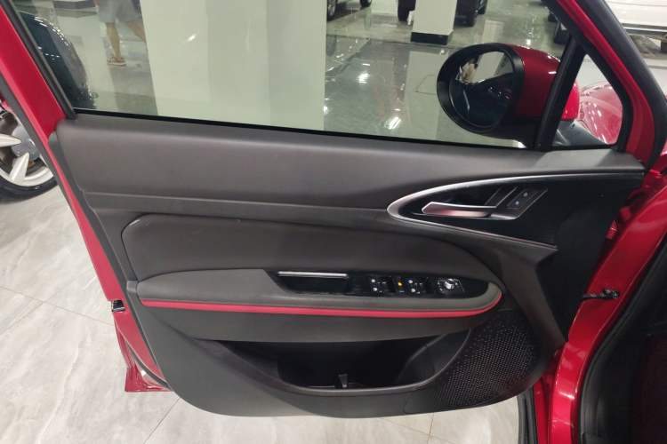 Used ORA Good Cat GT 2022 Mulan Edition 480km Long-Range续航 Left Front Door Interior
