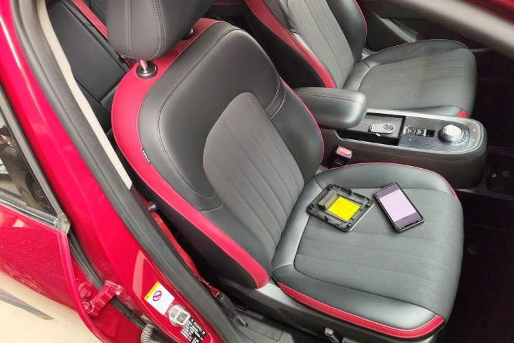 Used ORA Good Cat GT 2022 Mulan Edition 480km Long-Range续航 Right Front Seat